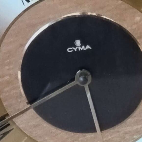 Vintage Hechinger mantle table shelf solid brass clock Cyma. Quartz movement - Picture 3 of 16